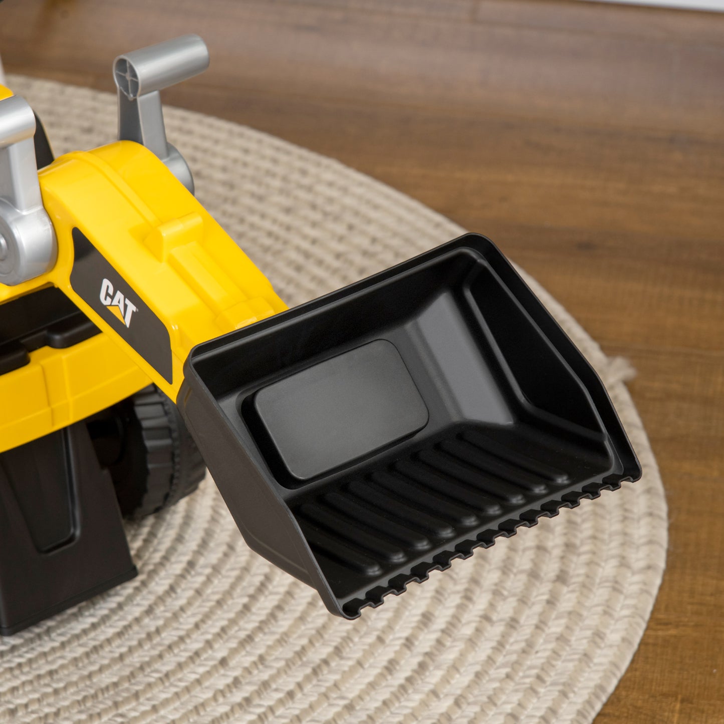 HOMCOM CAT Licensed 1-3 Years Safe Ride-On Construction Vehicle with Controllable Shovel